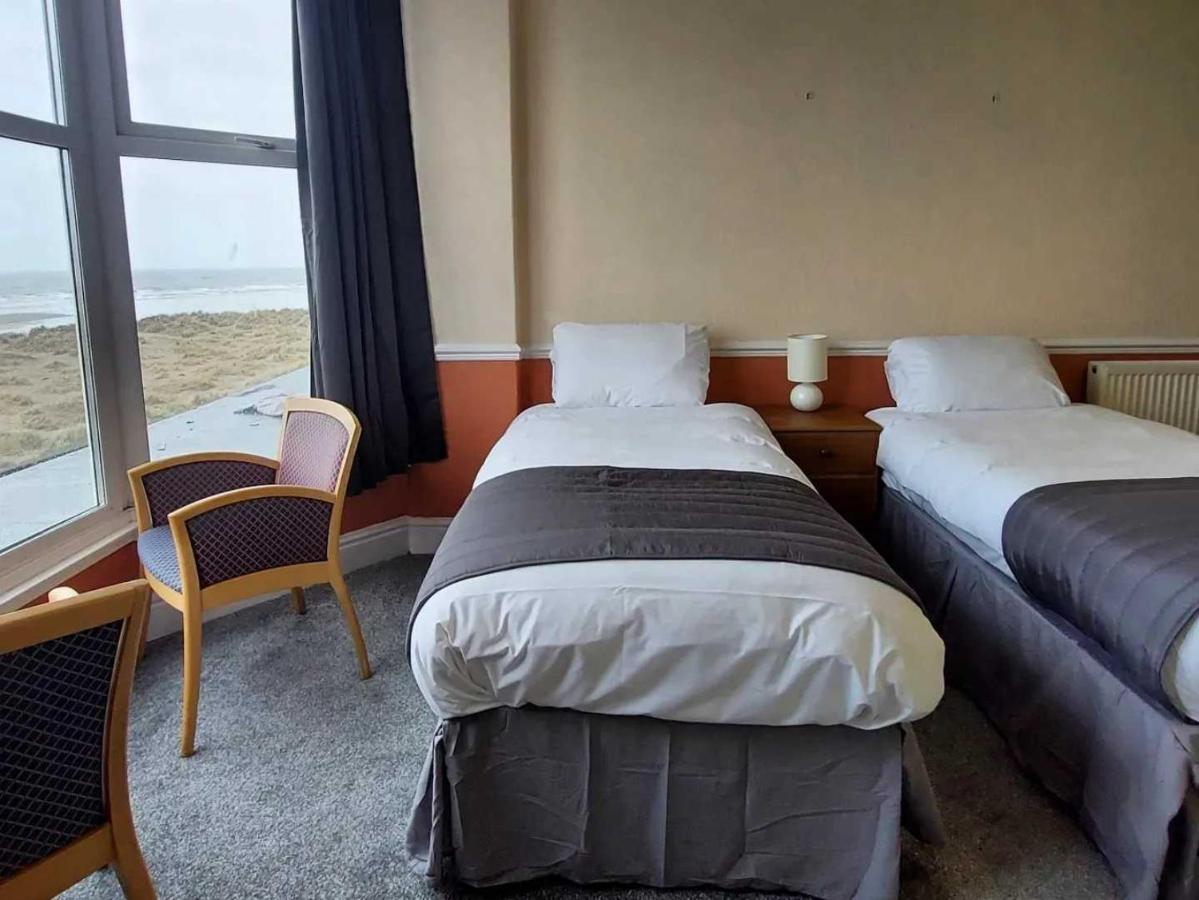 The Sandbanks Barmouth Bagian luar foto